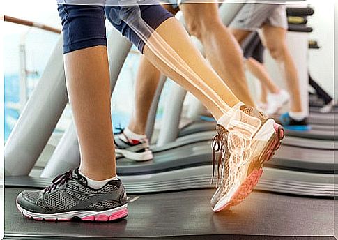 Person on treadmill.  with bones of the tibia and fibula highlighted in a drawing