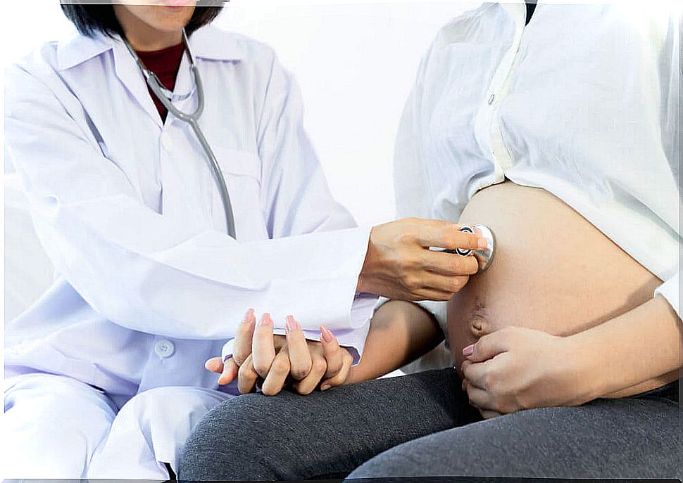 Prevention and treatment of fetal valproic syndrome.