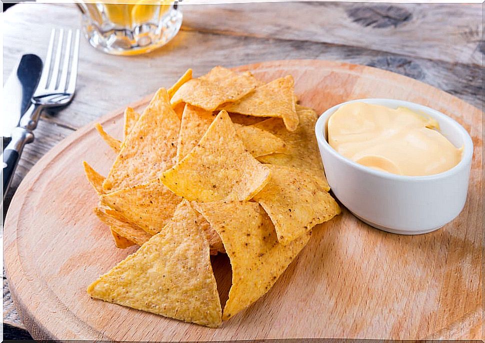 To prepare the best nachos we need a cheese sauce.