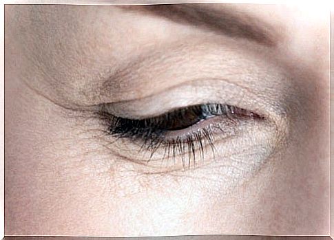 Artificial eye wrinkles