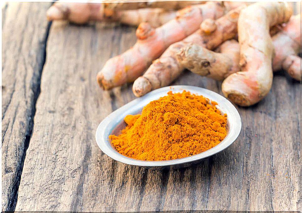 Turmeric powder and root